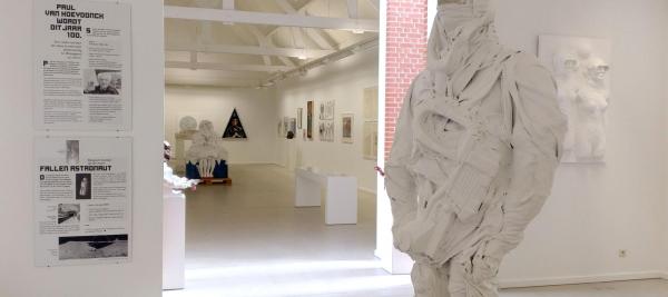 tentoonstelling Paul Van Hoeydonck wordt huldebetoon 