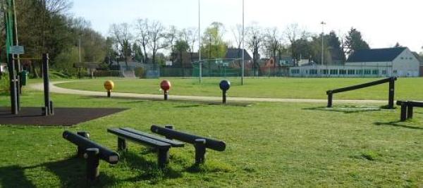 omnisport- en speelveld Den Bremberg
