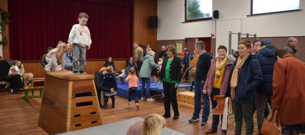 grootouderfeest in de kleuterschool