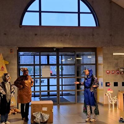 Dieren van het Axenbos op bezoek in de kleuterschool 