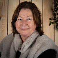 Suzy Kennis